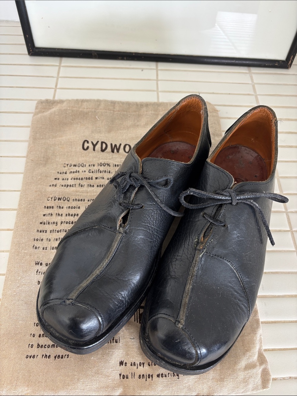 Cydwoq Handmade Black Leather Oxfords 39